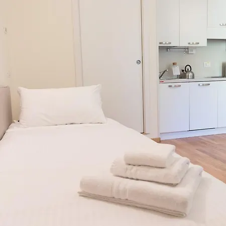 Apartament Italianway-canonica 37 *
